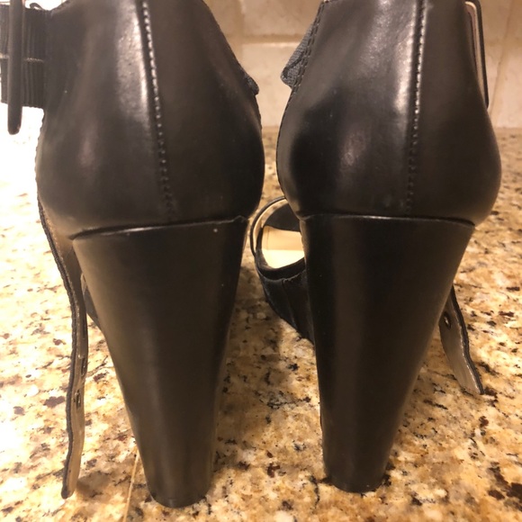 Black wedge coach shoes - Picture 2 of 3